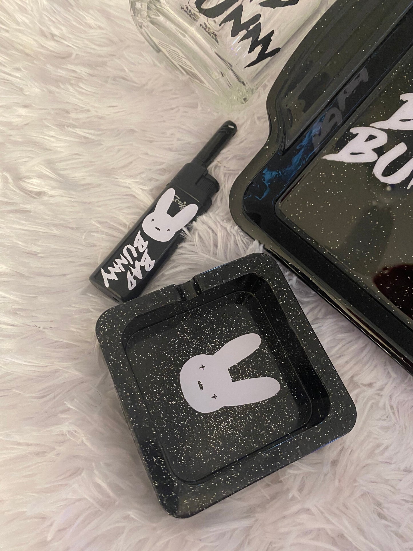 Bad bunny rolling tray set 4 pc