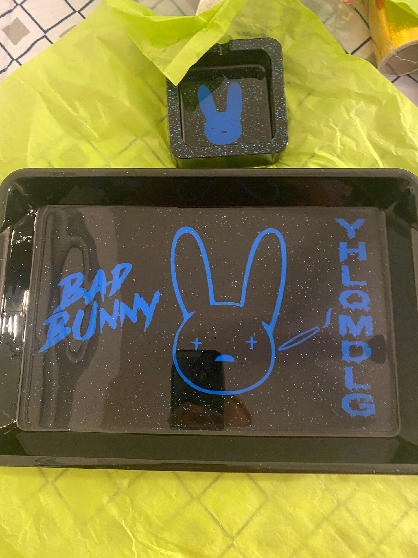 Bad bunny rolling tray set 4 pc